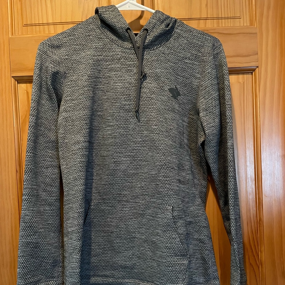 Rabbit brand running hoodie with thumb holes. Worn one time. Runinrabit.com